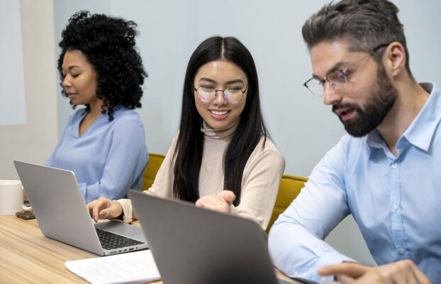 3 Benefícios da Informática Avançada que Potencializam sua Carreira Profissional